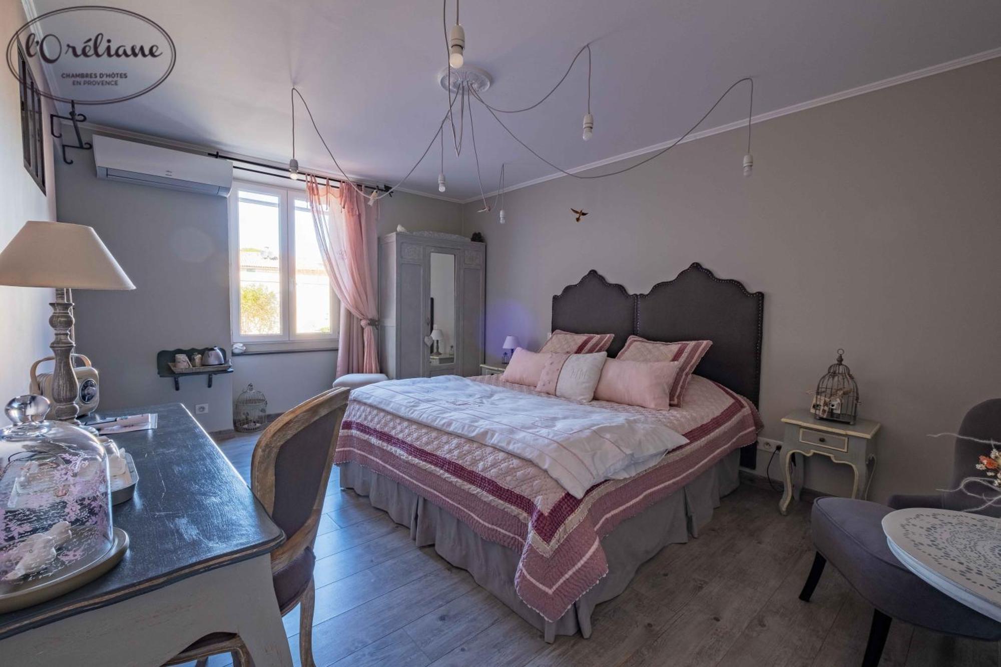 Chambres D'Hotes L'Oreliane En Provence Only Adult Chateauneuf-de-Gadagne Bagian luar foto